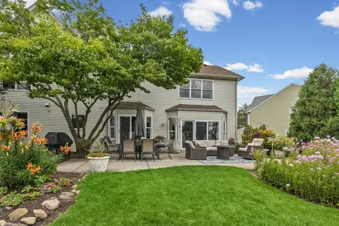 1405 Darlington Court Algonquin IL 60102