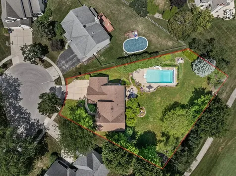 1405 Darlington Court Algonquin IL 60102