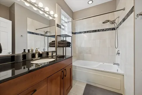 2724 West Cortez Street Chicago IL 60622