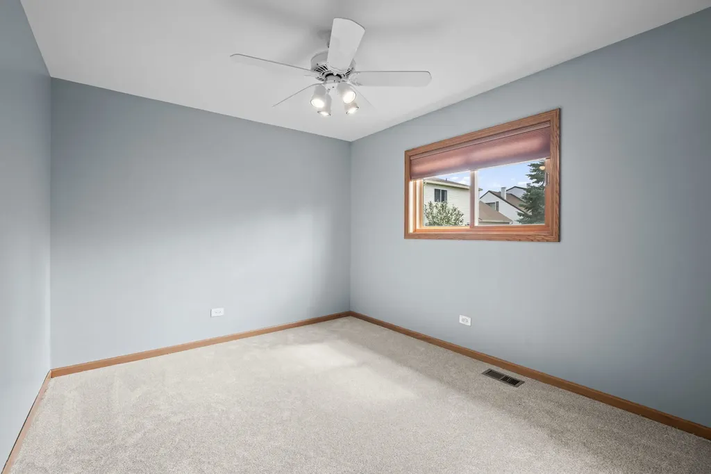 1833 South Lincoln Street Lombard IL 60148