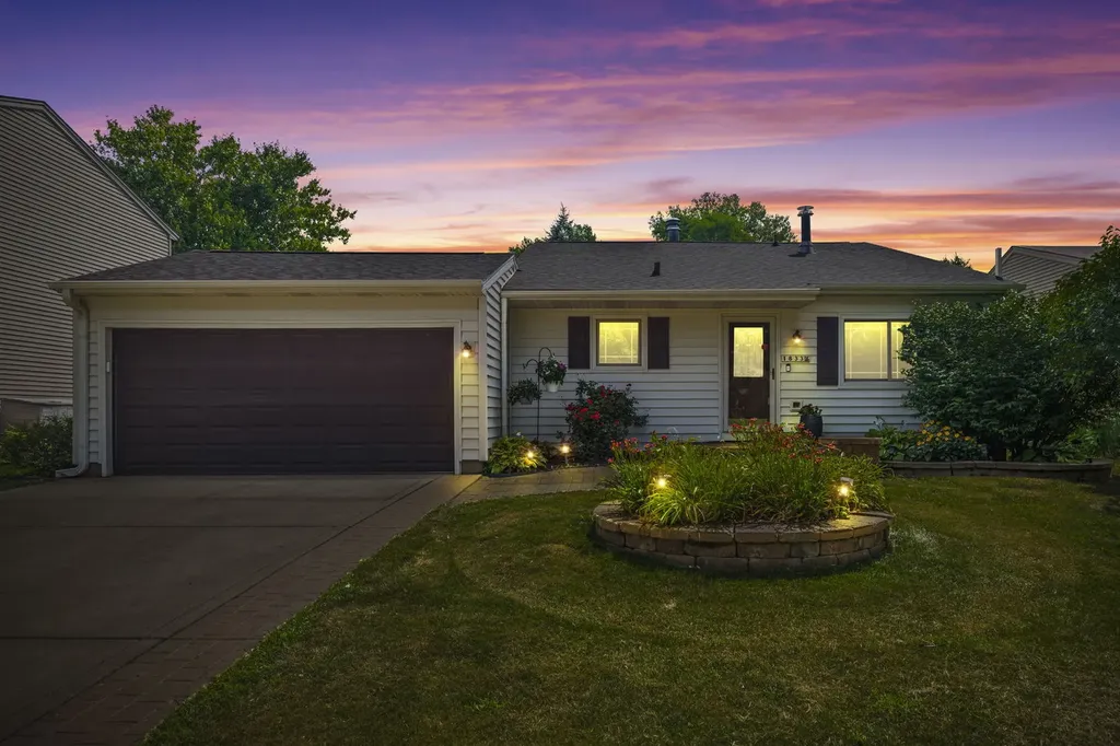 1833 South Lincoln Street Lombard IL 60148