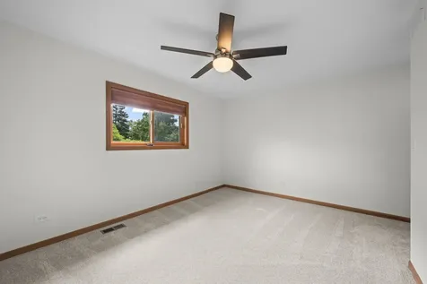 1833 South Lincoln Street Lombard IL 60148