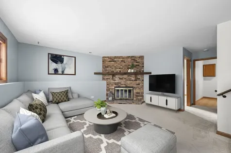 1833 South Lincoln Street Lombard IL 60148