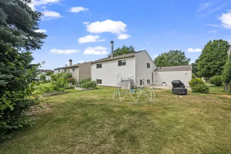 1833 South Lincoln Street Lombard IL 60148