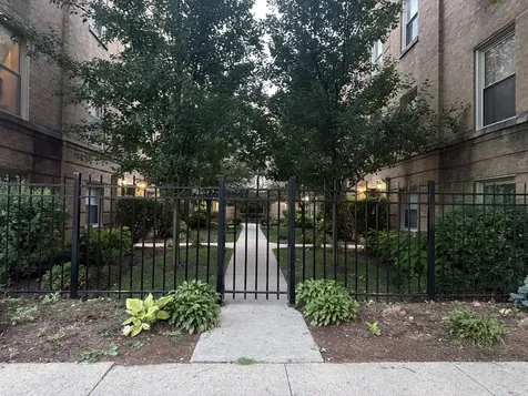 211 Washington Boulevard Oak Park IL 60302
