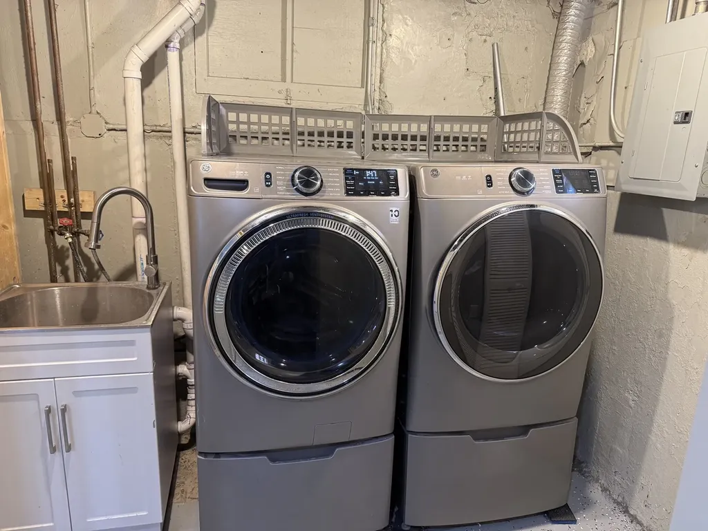 12628 South State Street Chicago IL 60628