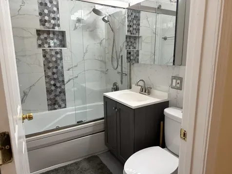 12628 South State Street Chicago IL 60628