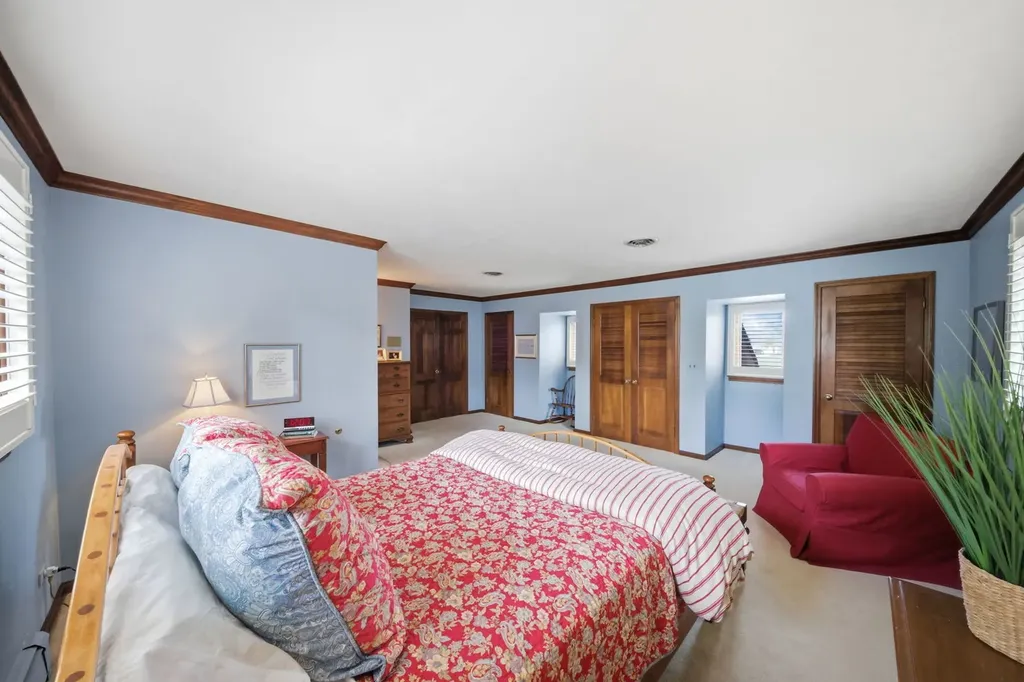 534 East Forest Avenue Wheaton IL 60187