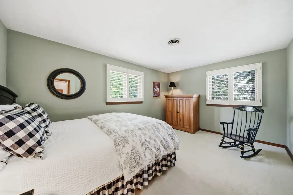 534 East Forest Avenue Wheaton IL 60187