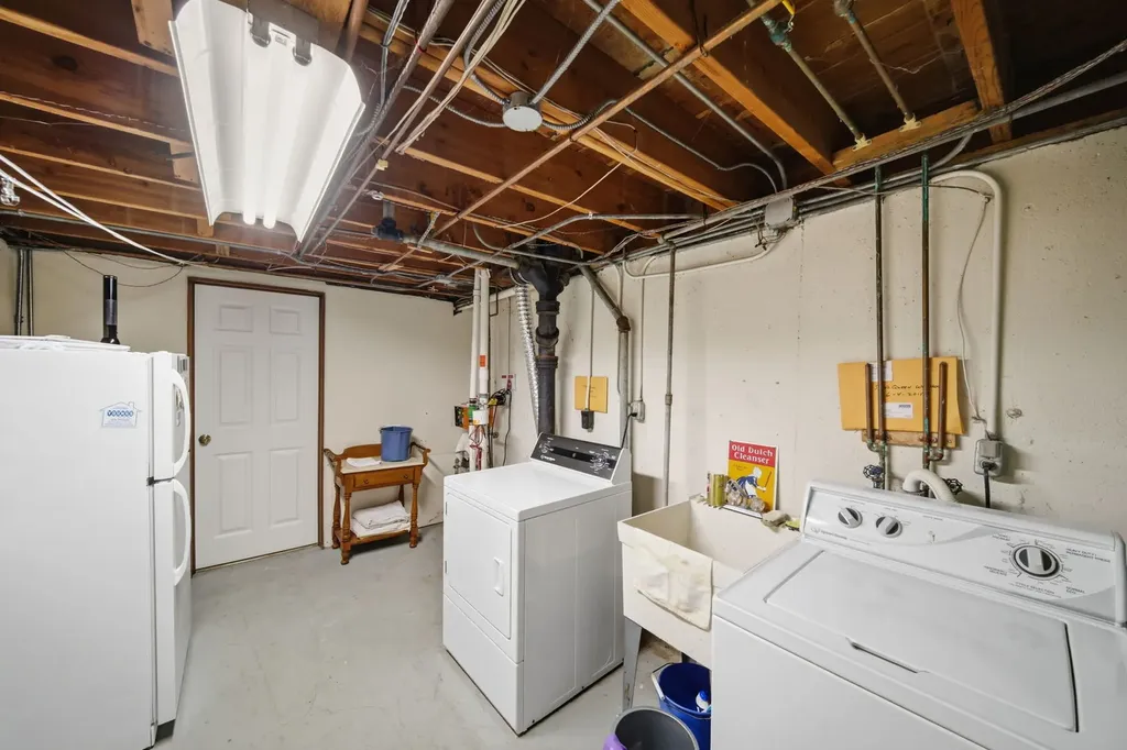 534 East Forest Avenue Wheaton IL 60187