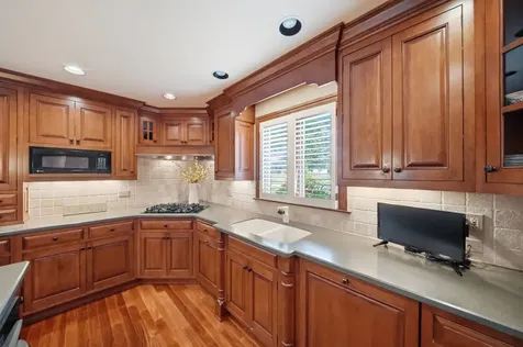 534 East Forest Avenue Wheaton IL 60187