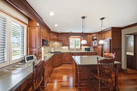534 East Forest Avenue Wheaton IL 60187