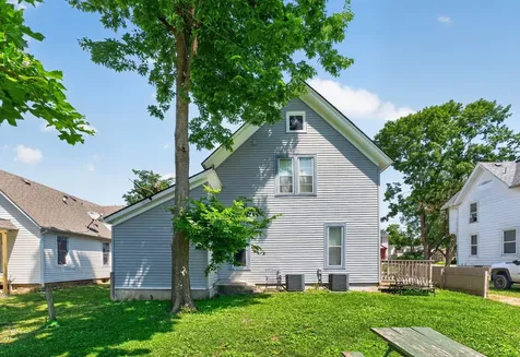 807 Garfield Avenue Belvidere IL 61008
