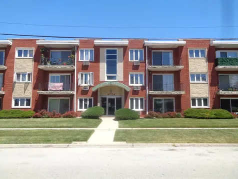 4754 West 101st Street Oak Lawn IL 60453