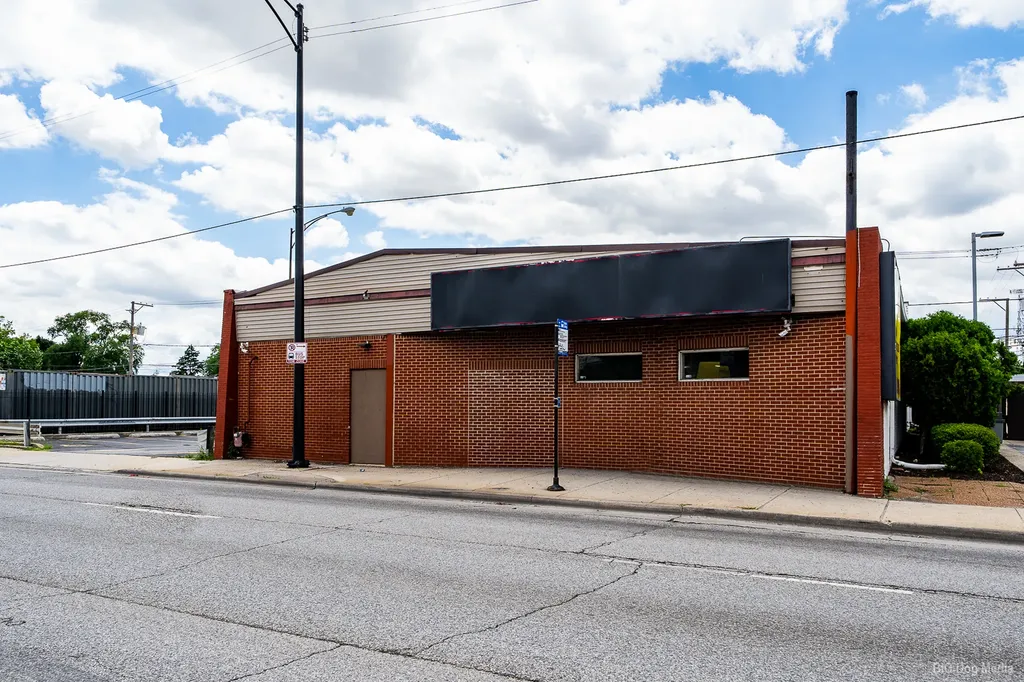 4714 South Cicero Avenue Chicago IL 60638
