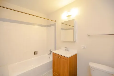 4752 South Wabash Avenue Chicago IL 60615
