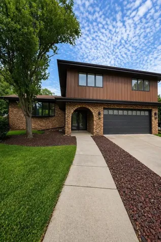 725 North Birchwood Road Frankfort IL 60423