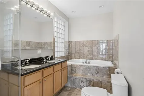 1015 North Hermitage Avenue Chicago IL 60622