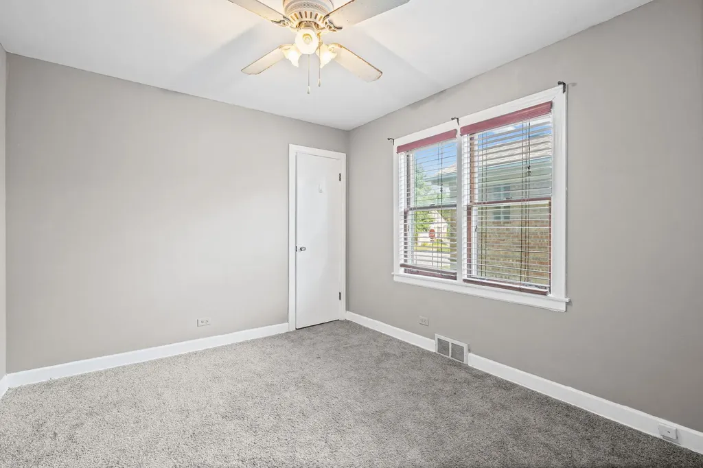 4953 North Meade Avenue Chicago IL 60630