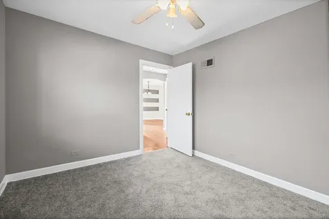 4953 North Meade Avenue Chicago IL 60630