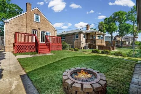 4953 North Meade Avenue Chicago IL 60630