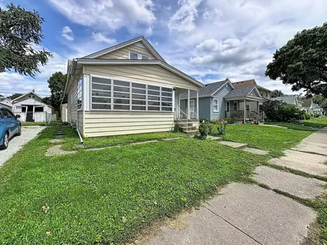1525 41ST Street Rock Island IL 61201