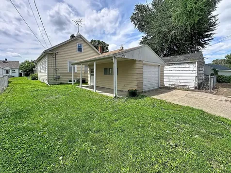 1525 41ST Street Rock Island IL 61201