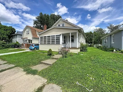 1525 41ST Street Rock Island IL 61201