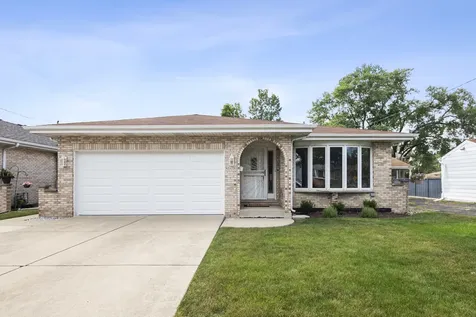 8608 Lamon Avenue Burbank IL 60459