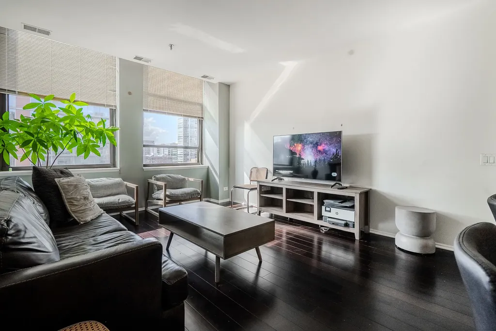 780 South Federal Street Chicago IL 60605