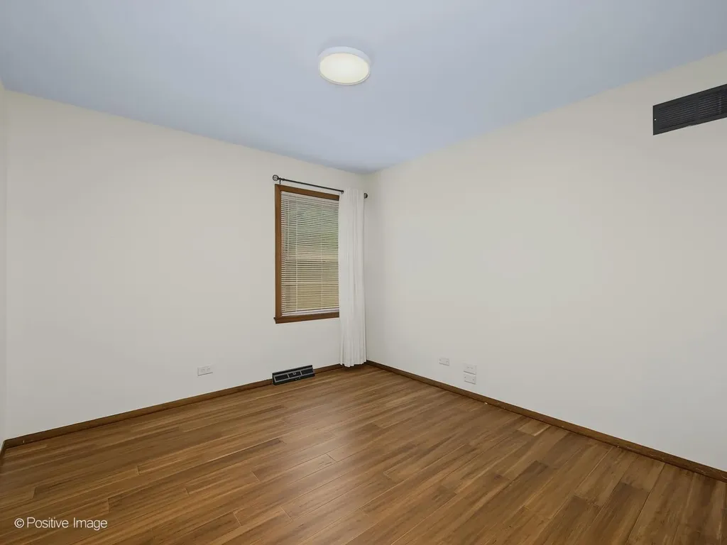800 Marston Avenue NE Glen Ellyn IL 60137
