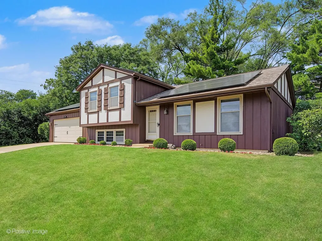800 Marston Avenue NE Glen Ellyn IL 60137