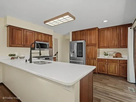 800 Marston Avenue NE Glen Ellyn IL 60137