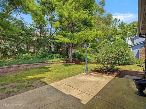 800 Marston Avenue NE Glen Ellyn IL 60137