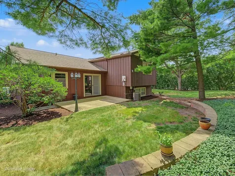800 Marston Avenue NE Glen Ellyn IL 60137