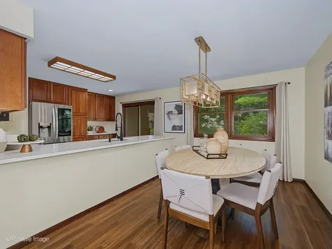 800 Marston Avenue NE Glen Ellyn IL 60137