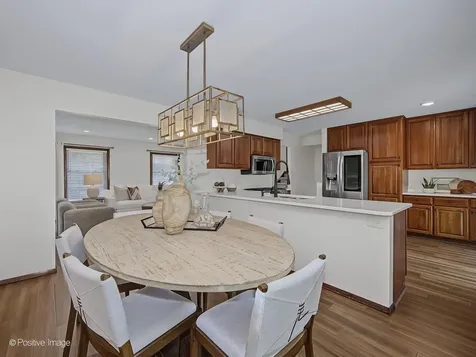 800 Marston Avenue NE Glen Ellyn IL 60137