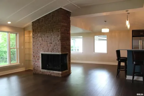 4640 5TH Avenue Moline IL 61265
