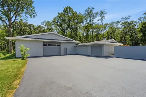 215 Woodhaven Lane Barrington IL 60010