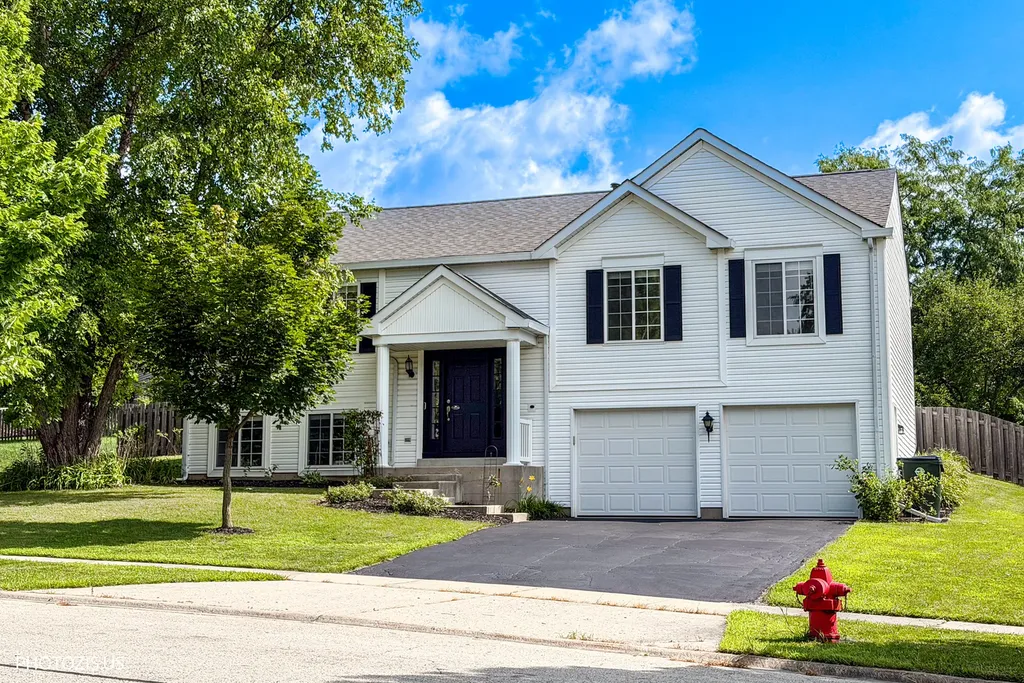 235 Aberdeen Drive Algonquin IL 60102
