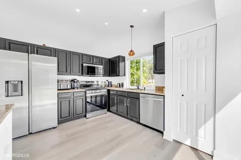 235 Aberdeen Drive Algonquin IL 60102