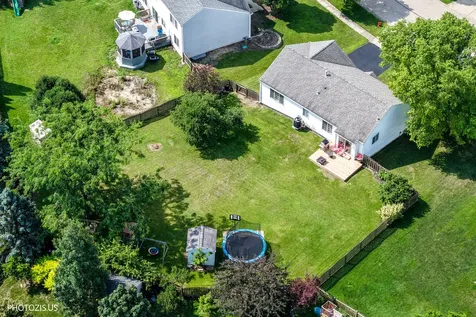 235 Aberdeen Drive Algonquin IL 60102