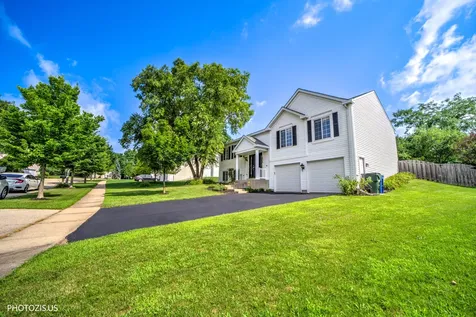 235 Aberdeen Drive Algonquin IL 60102