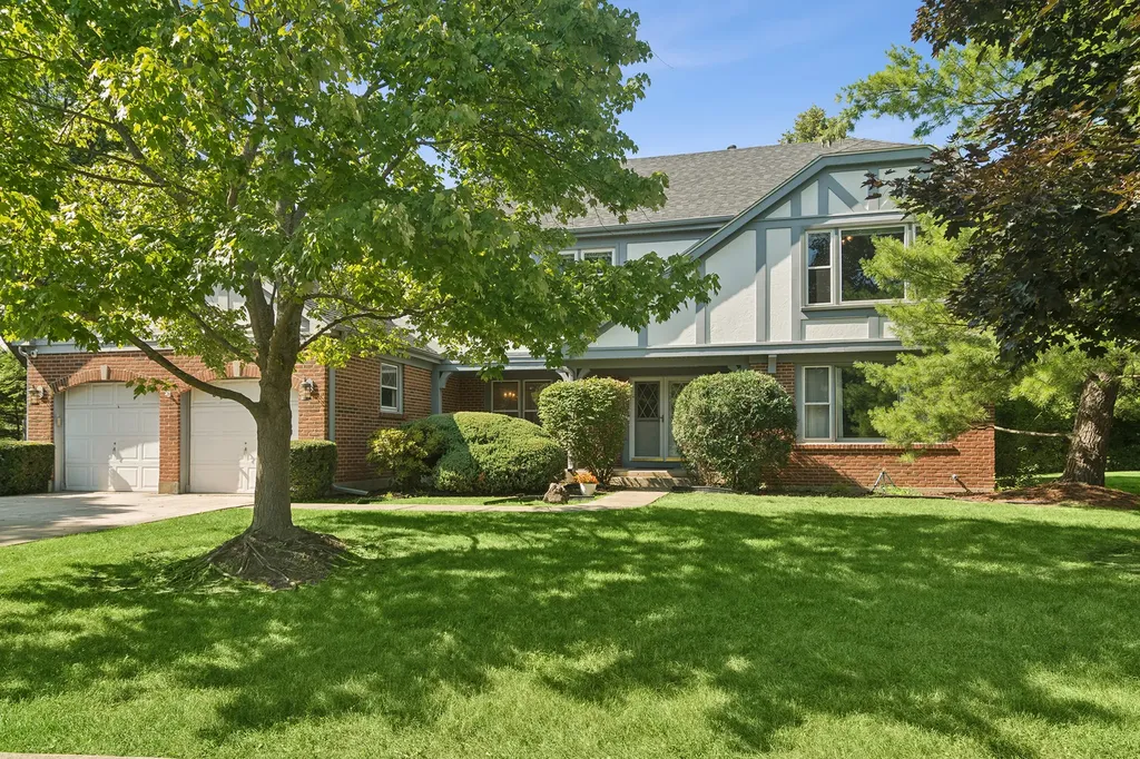 634 Raintree Road Buffalo Grove IL 60089