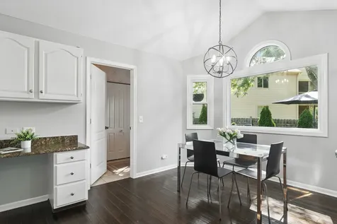 634 Raintree Road Buffalo Grove IL 60089