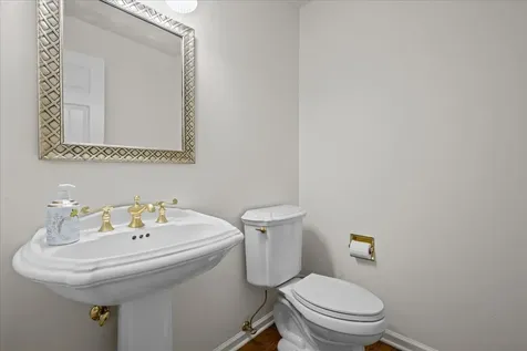 542 Wayland Avenue Kenilworth IL 60043