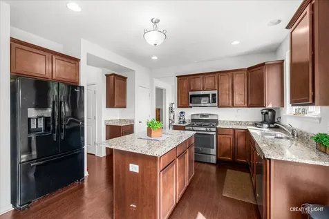 542 Snow Street Sugar Grove IL 60554