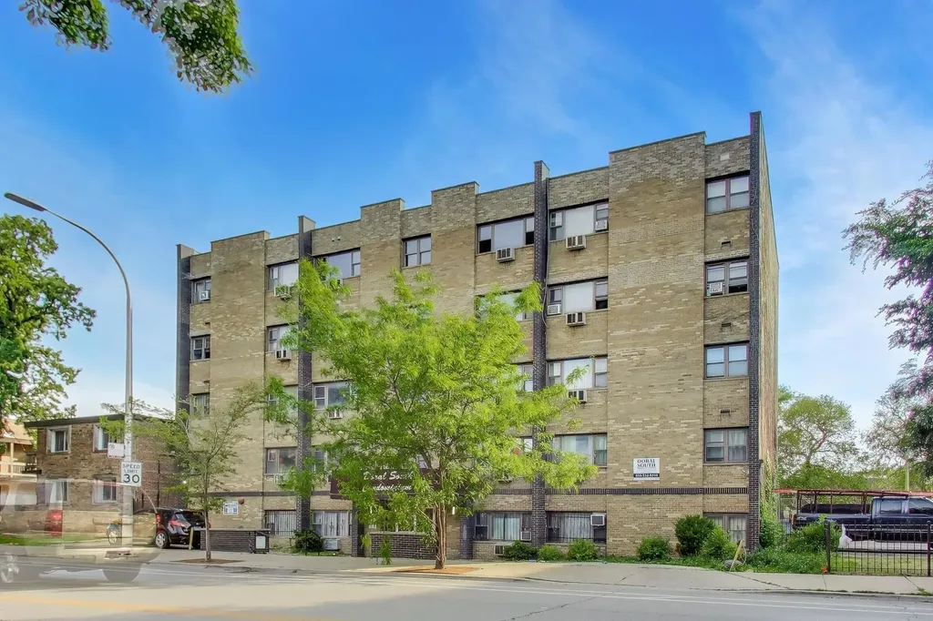 7854 South South Shore Drive Chicago IL 60649