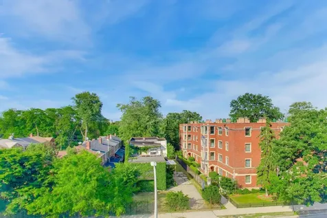 7854 South South Shore Drive Chicago IL 60649