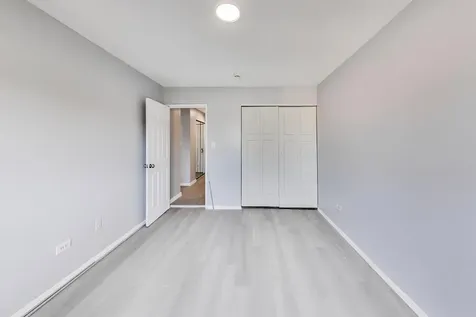 7854 South South Shore Drive Chicago IL 60649